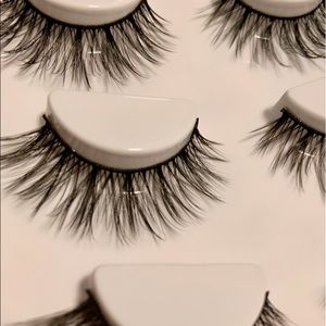 3D Wispy Eyelashes (4 pairs)